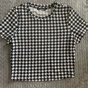 Black and white crop top
